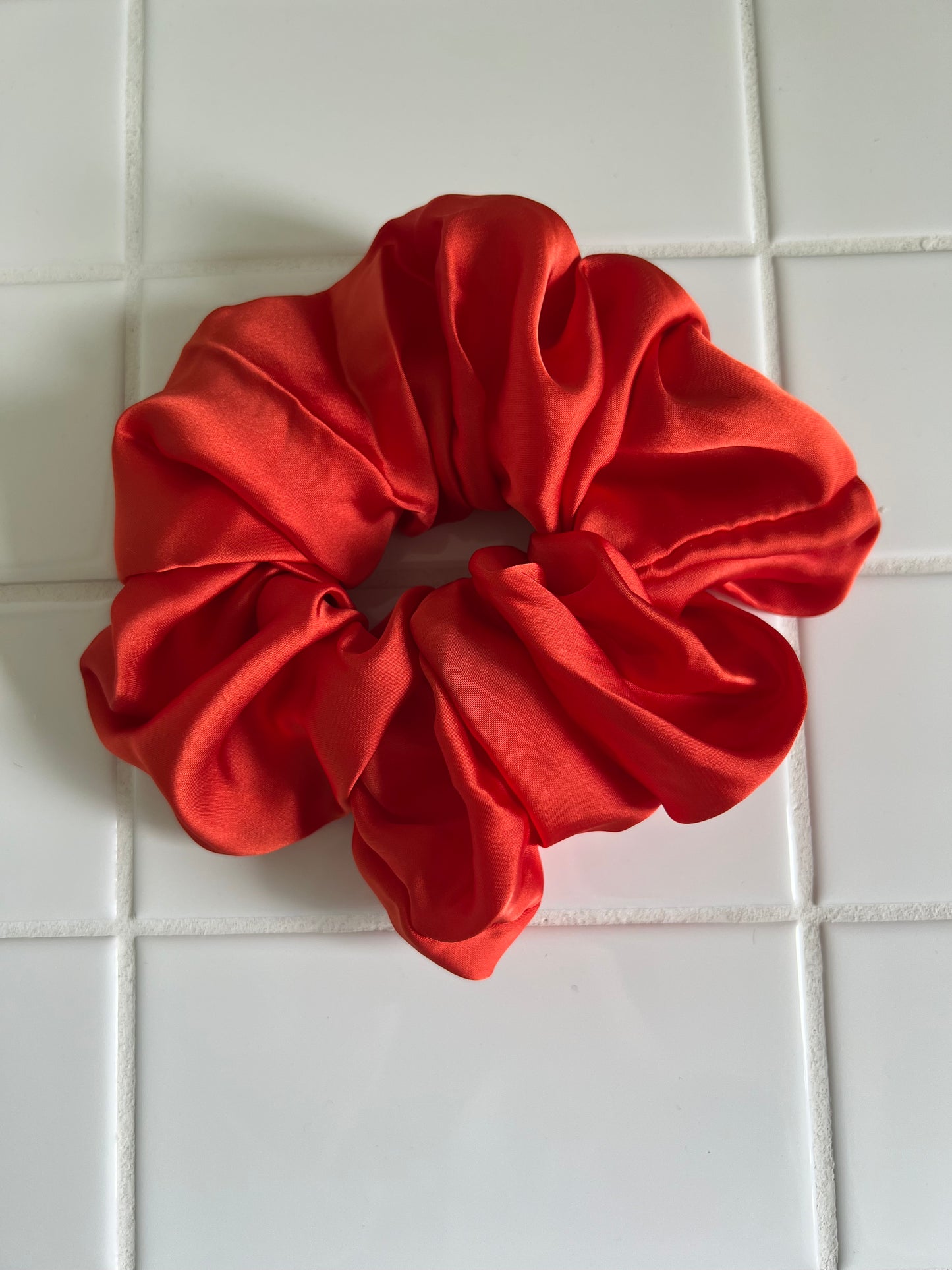 Chouchou de satin pour cheveux XXL - Rouge